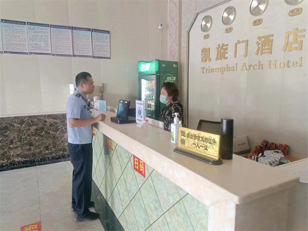 持续强化社会面巡逻防控