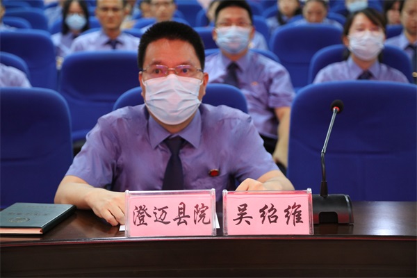 我院党组书记、检察长吴绍维以题为“能动履职强化民事支持起诉 依法保障特殊群体合法权益”作了经验交流发言