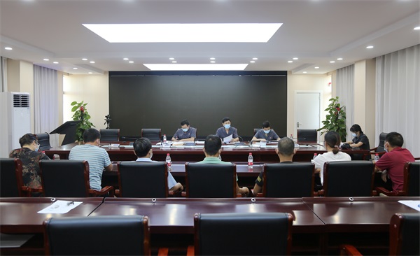 2022年8月23日，昌江法院组织诉讼代理人、申请执行人代表到法院释明案款分配方案（林小映 摄）