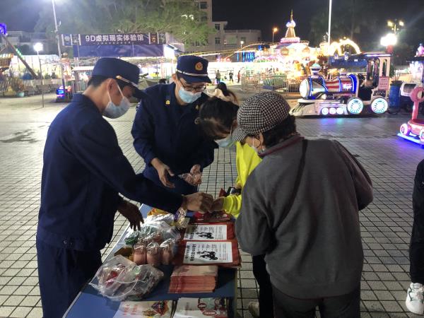 琼海消防开展“消防夜市”集中宣传活动 (6)