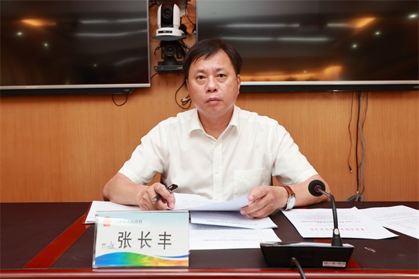 副市长张长丰