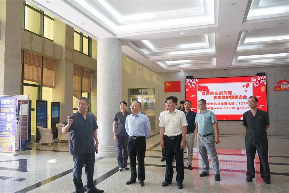 1.屯昌法院邀请人大代表到法院视察工作.JPG