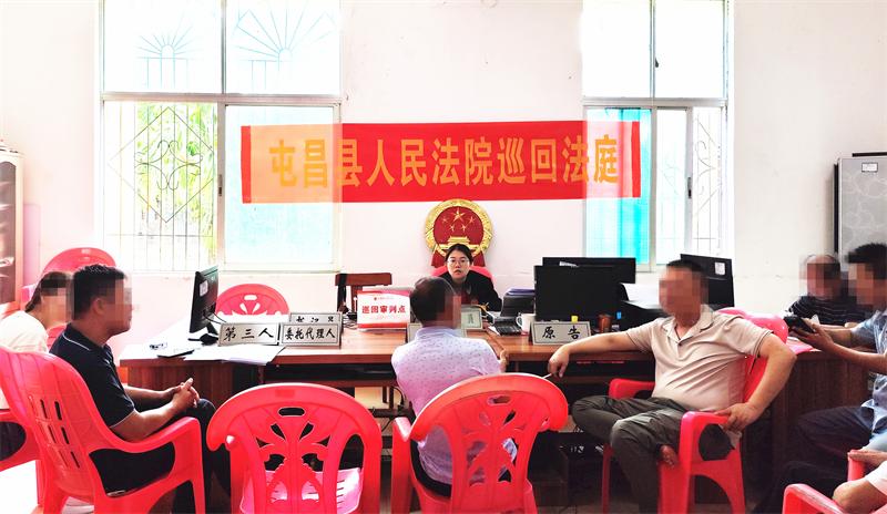2025-05-16“海瑞清风”在行动︳南坤法庭重心下沉巡回审判，多元聚力共建司法服务“零距离” (2)_副本