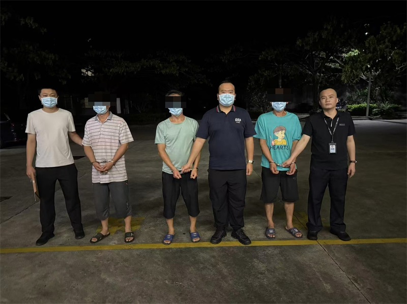 图为犯罪嫌疑人刘某、付某、许某_编辑
