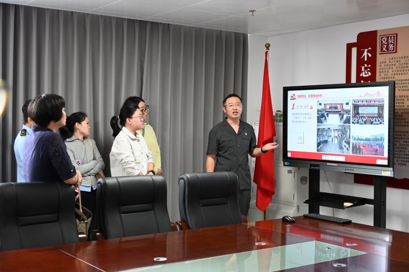 0d46bdc4ce927c39df753b42b396ba4b 0d46bdc4ce927c39df753b42b396ba4b